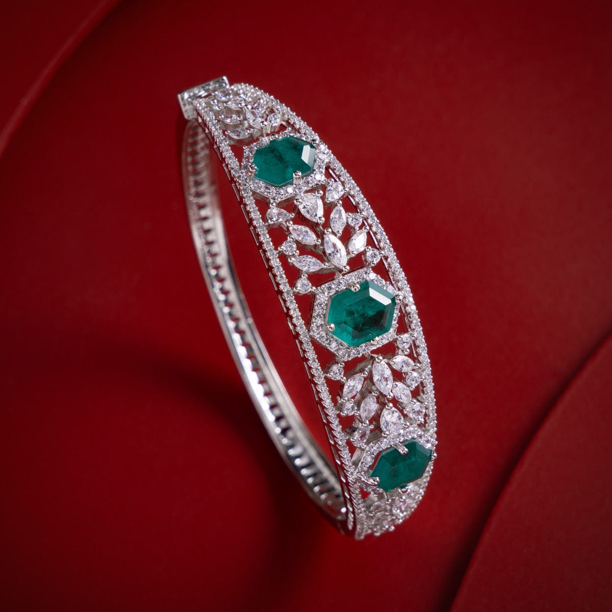 Zircon Kada Zircon Kada 182042