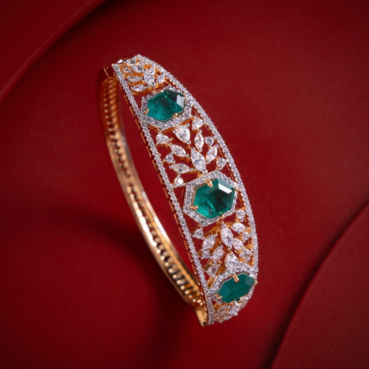 Zircon Kada Zircon Kada 182042