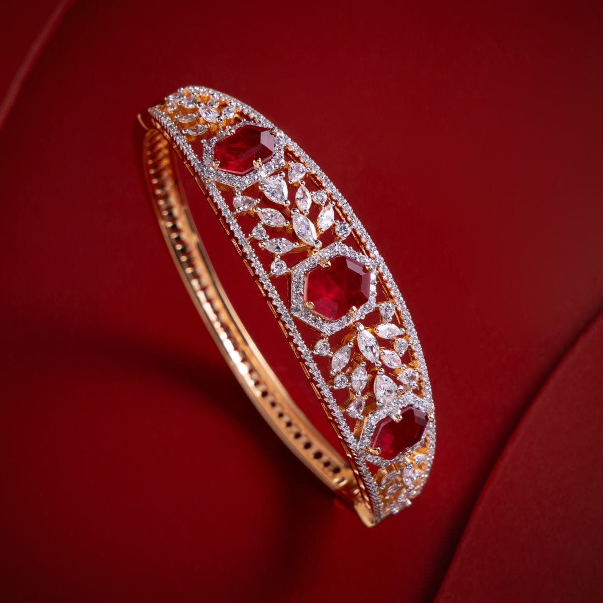 Zircon Kada Zircon Kada 182042