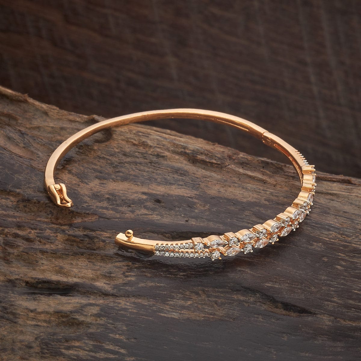 Zircon Kada Zircon Kada 182114