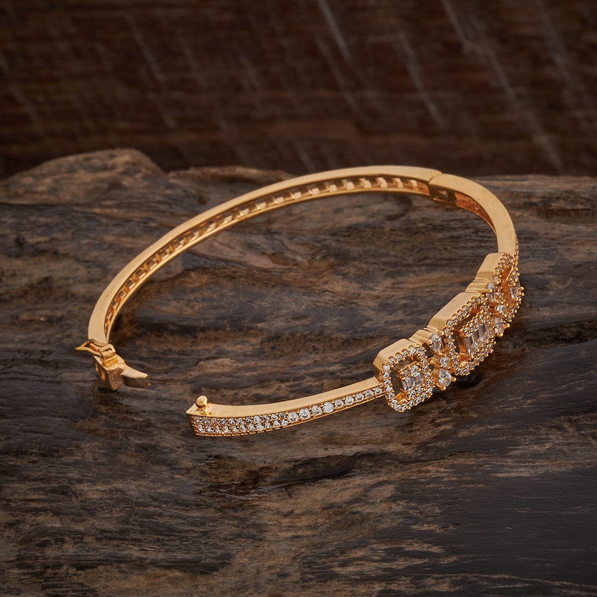 Zircon Kada Zircon Kada 182667