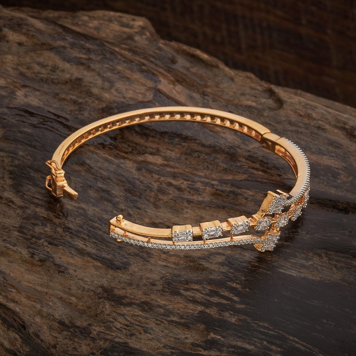 Zircon Kada Zircon Kada 182669