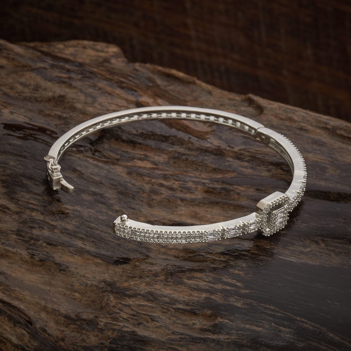 Zircon Kada Zircon Kada 182670