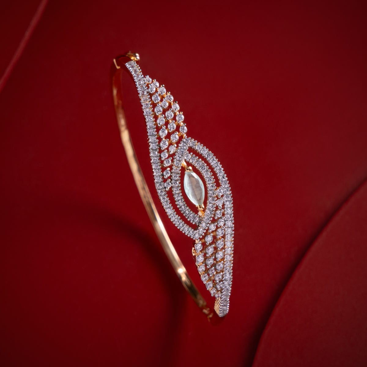 Zircon Kada Zircon Kada 184457