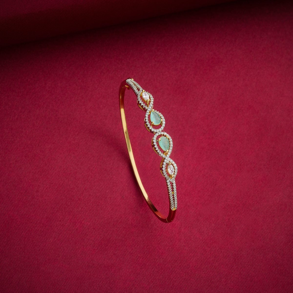 Zircon Kada Zircon Kada 184682