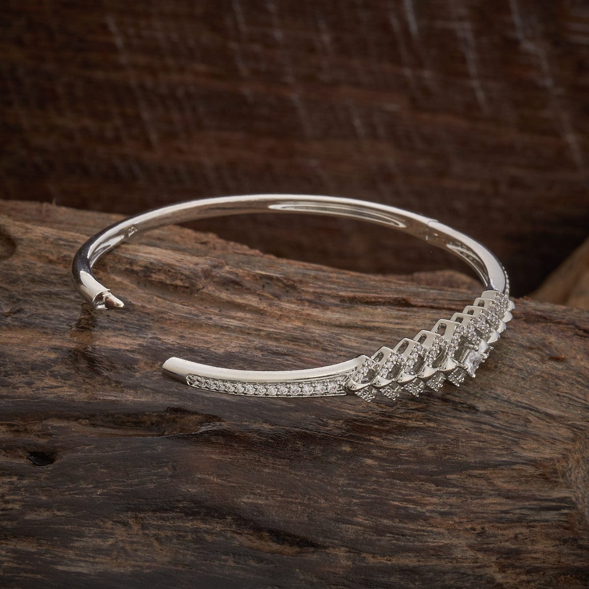 Zircon Kada Zircon Kada 184729