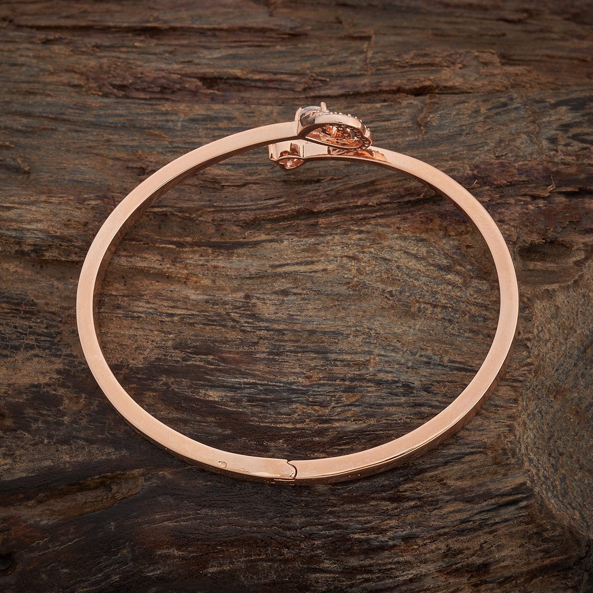 Zircon Kada Zircon Kada 184745