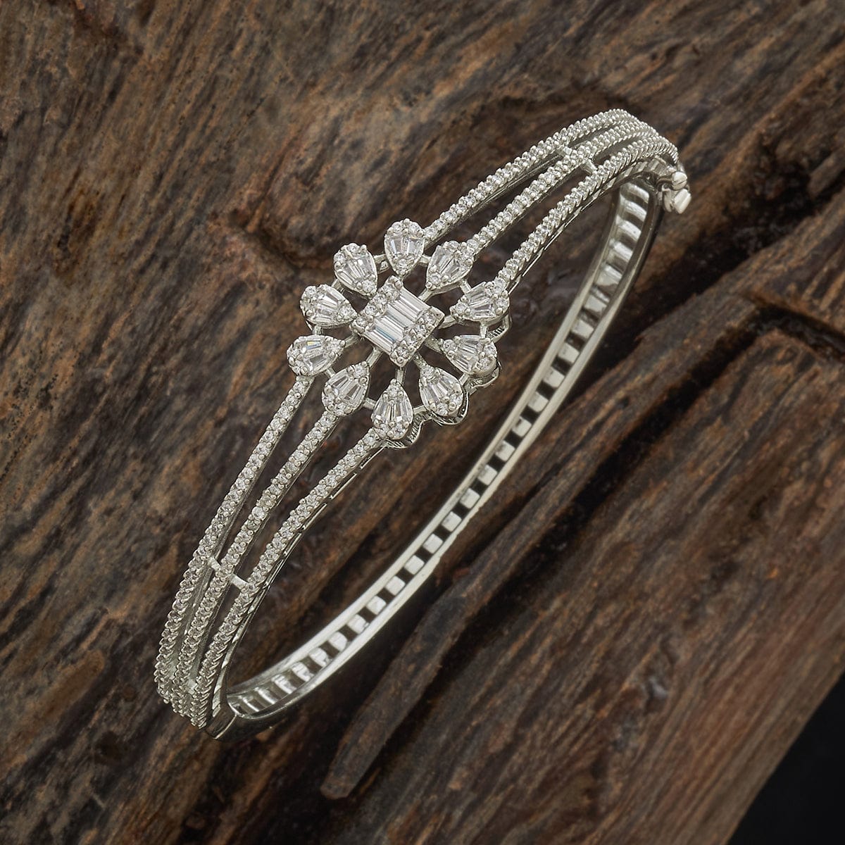 Zircon Kada Zircon Kada 184894