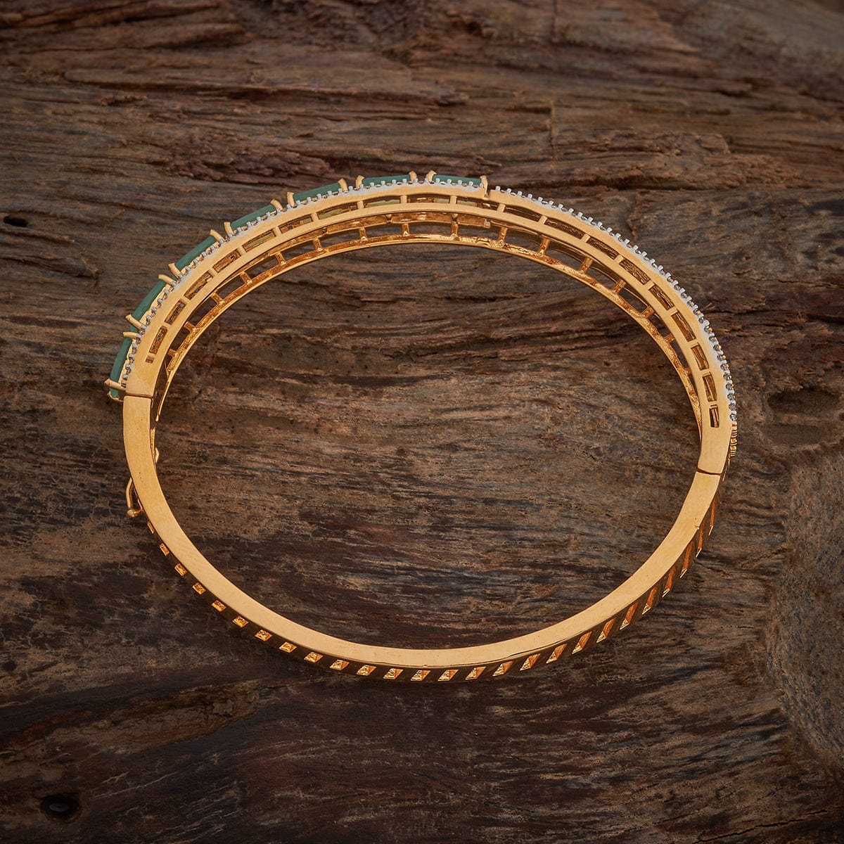 Zircon Kada Zircon Kada 184896