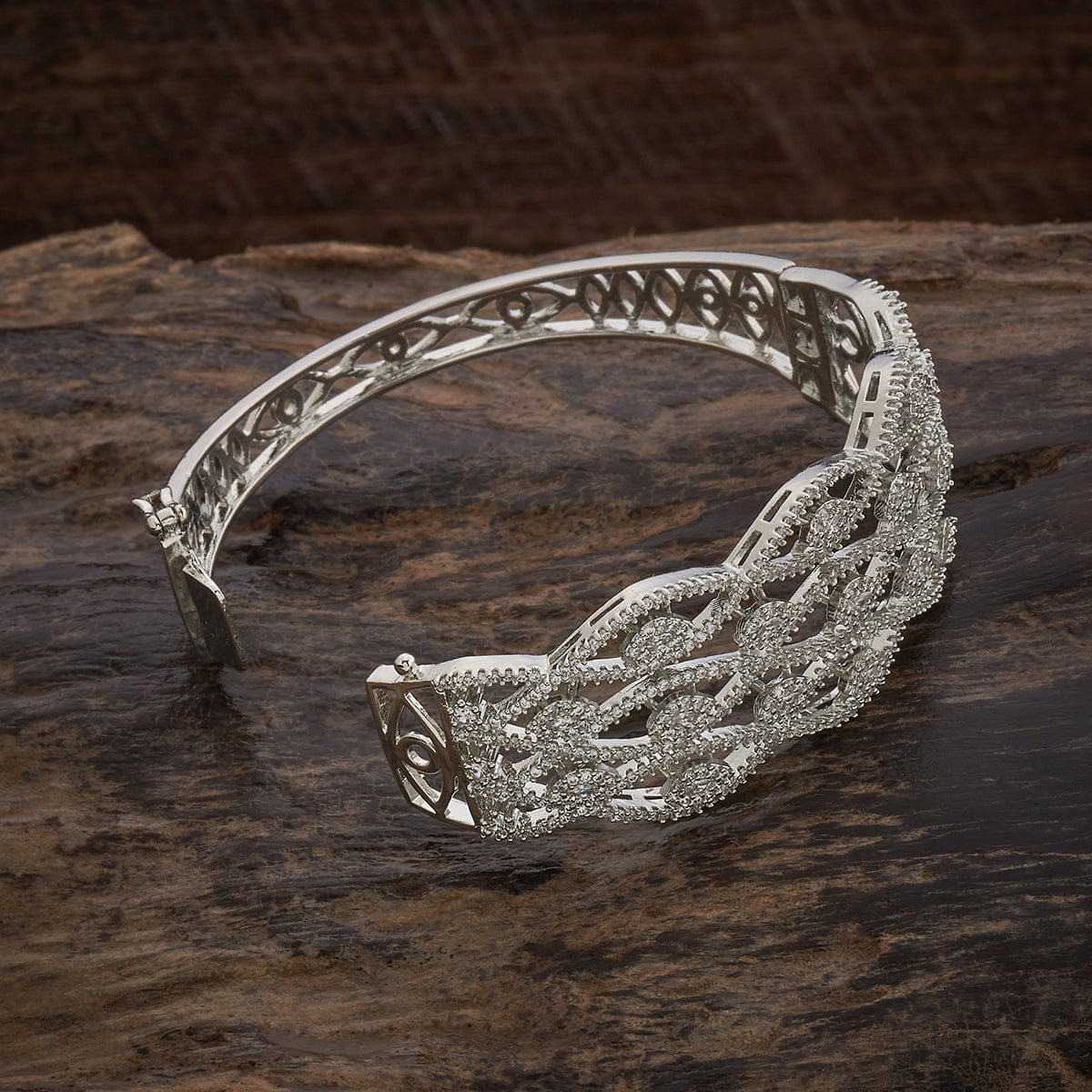 Zircon Kada Zircon Kada 184897