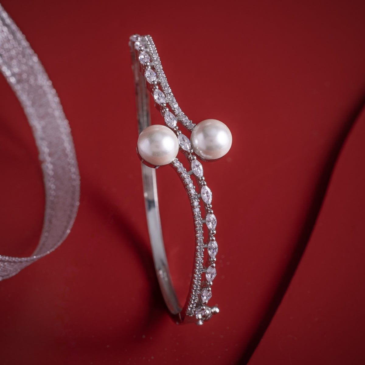 Zircon Kada Zircon Kada 185858