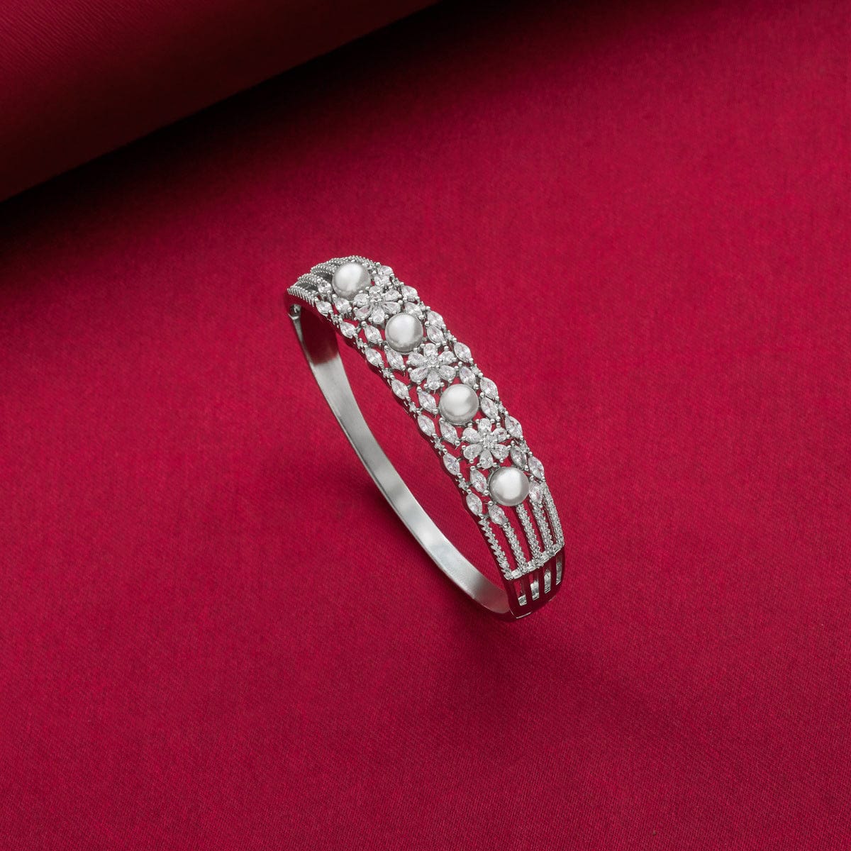 Zircon Kada Zircon Kada 186604