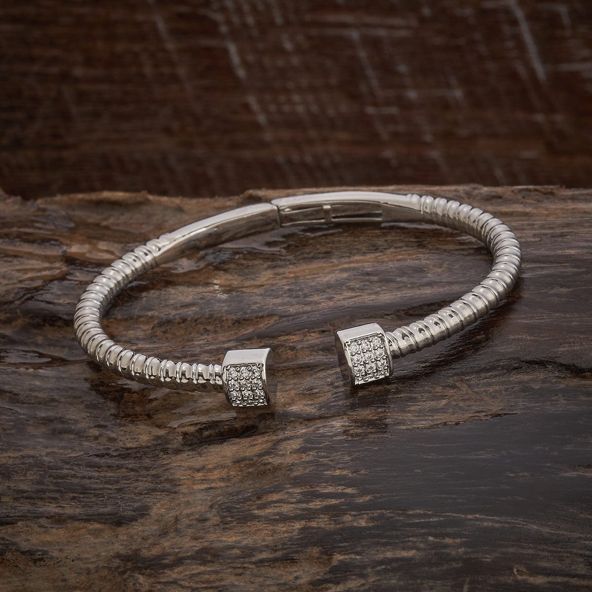 Zircon Kada Zircon Kada 187023