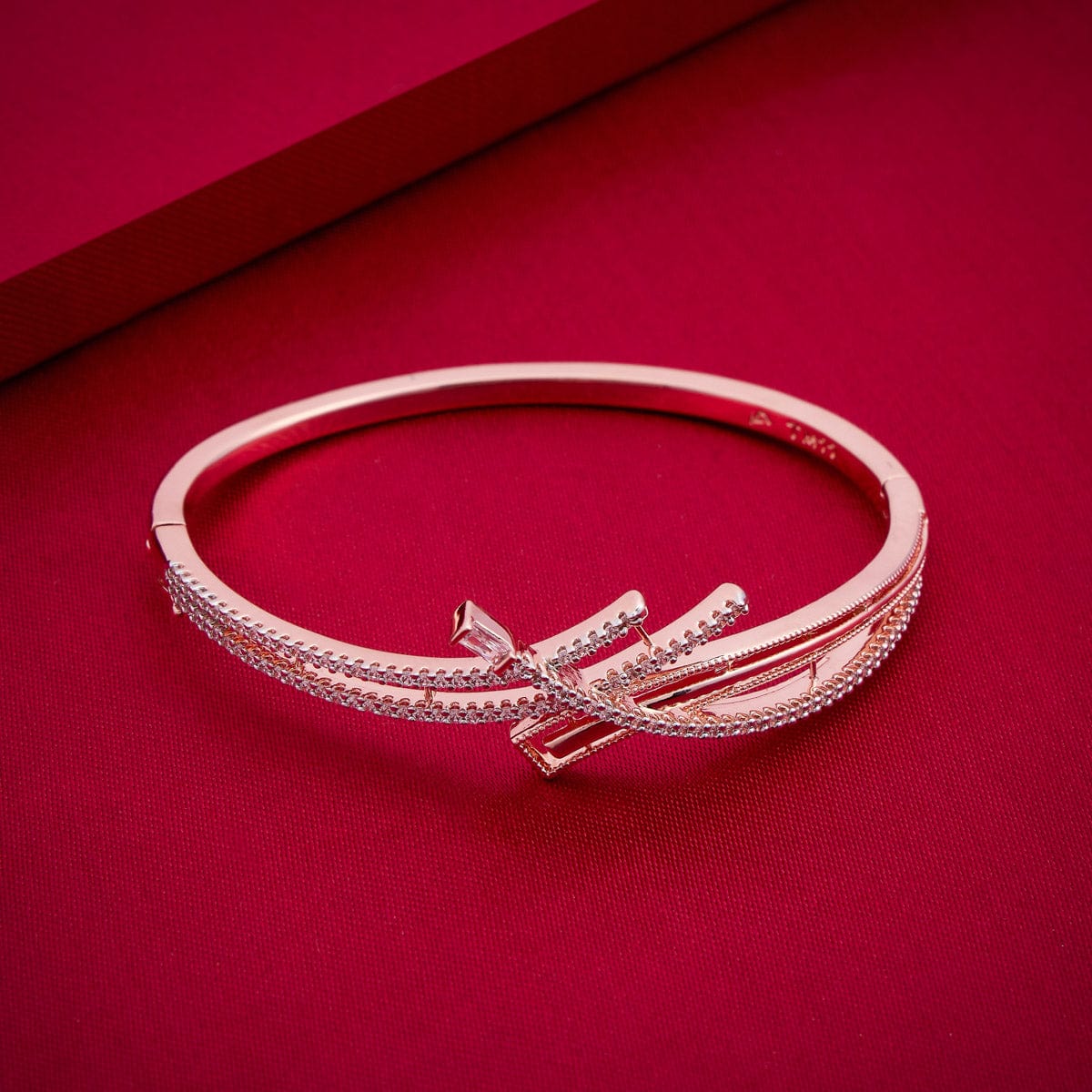 Zircon Kada Zircon Kada 187678