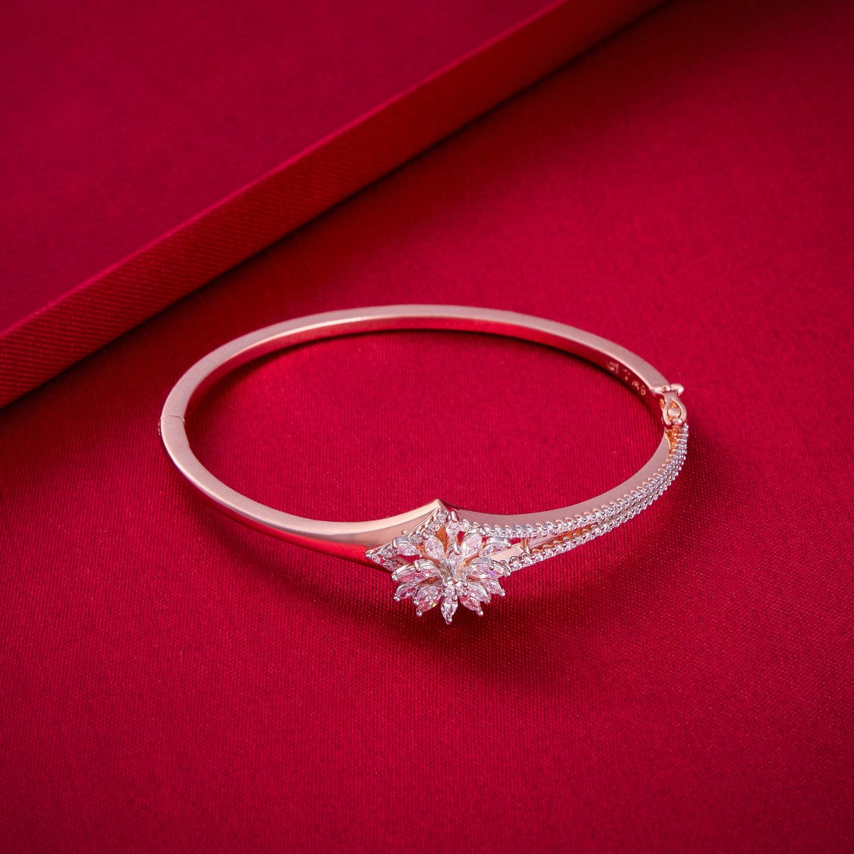 Zircon Kada Zircon Kada 187680