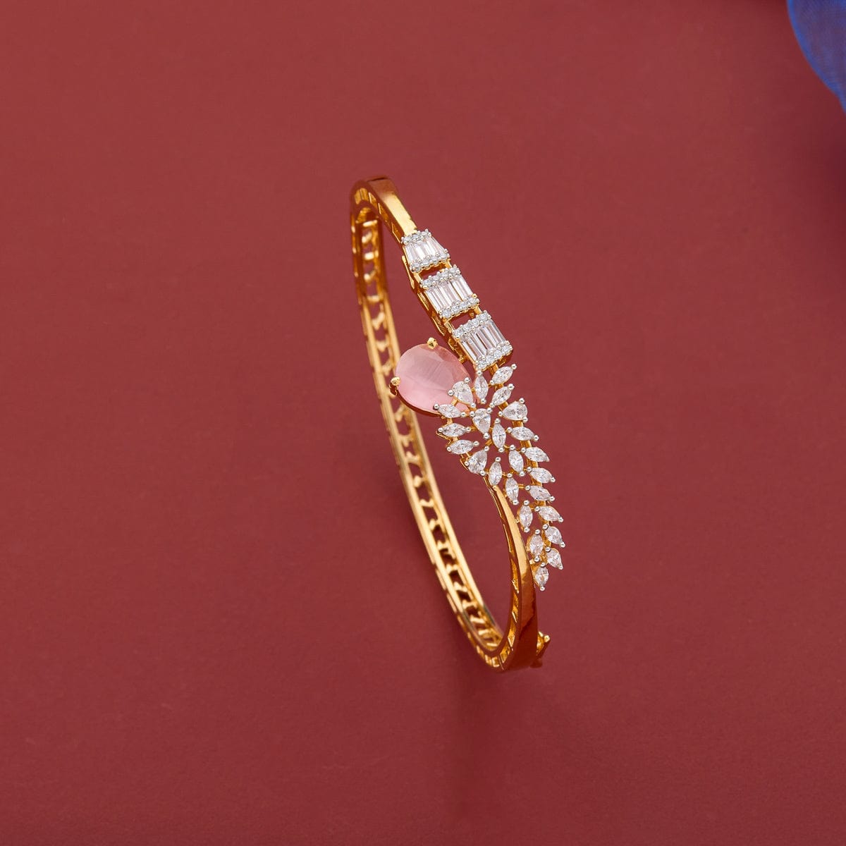 Zircon Kada Zircon Kada 187714