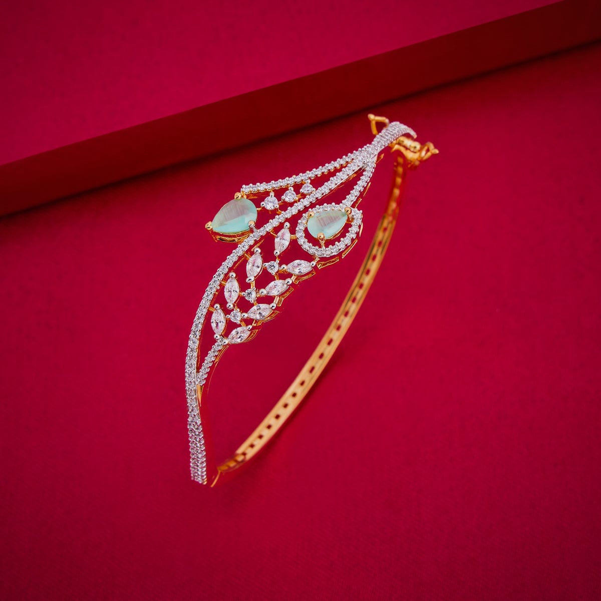 Zircon Kada Zircon Kada 187716