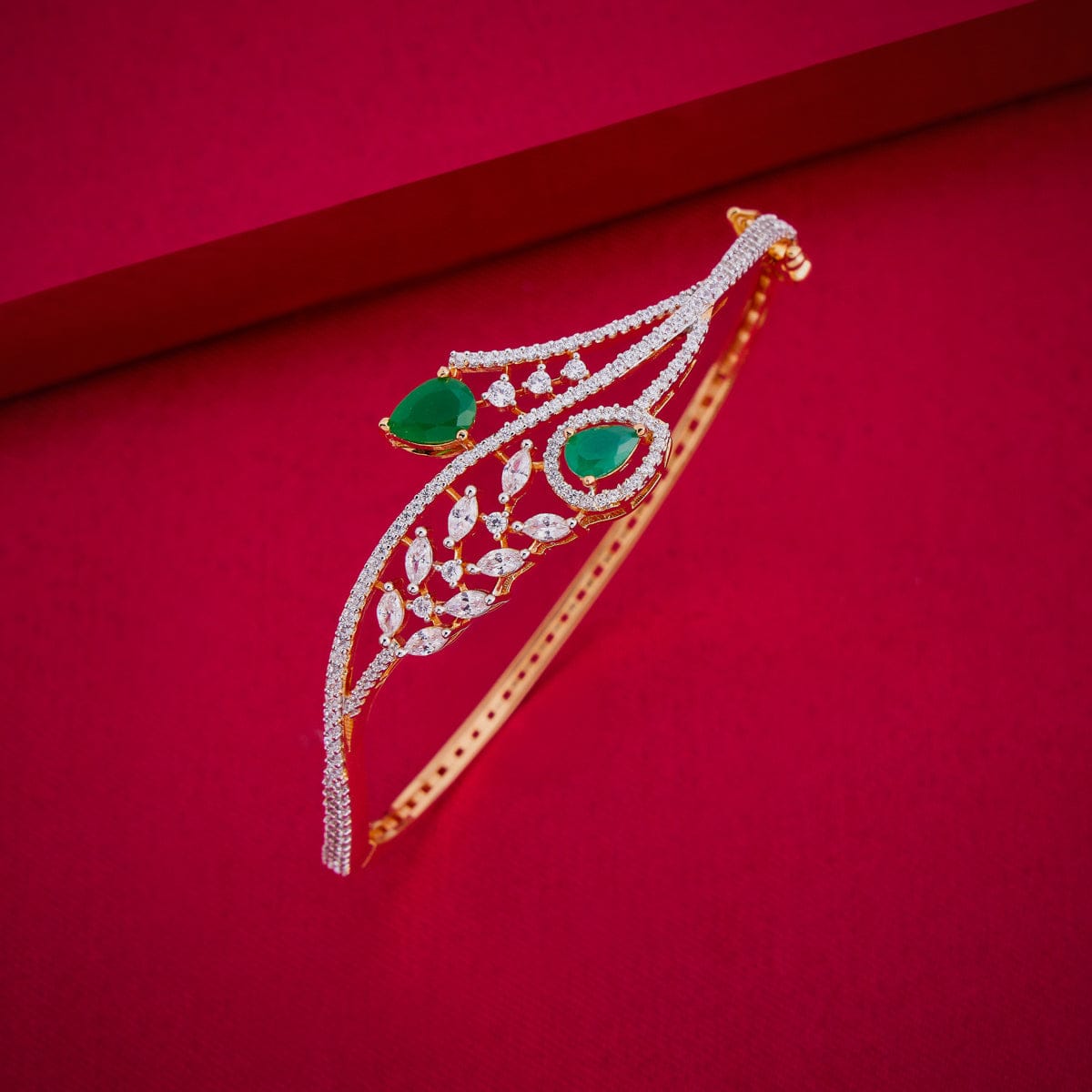 Zircon Kada Zircon Kada 187716