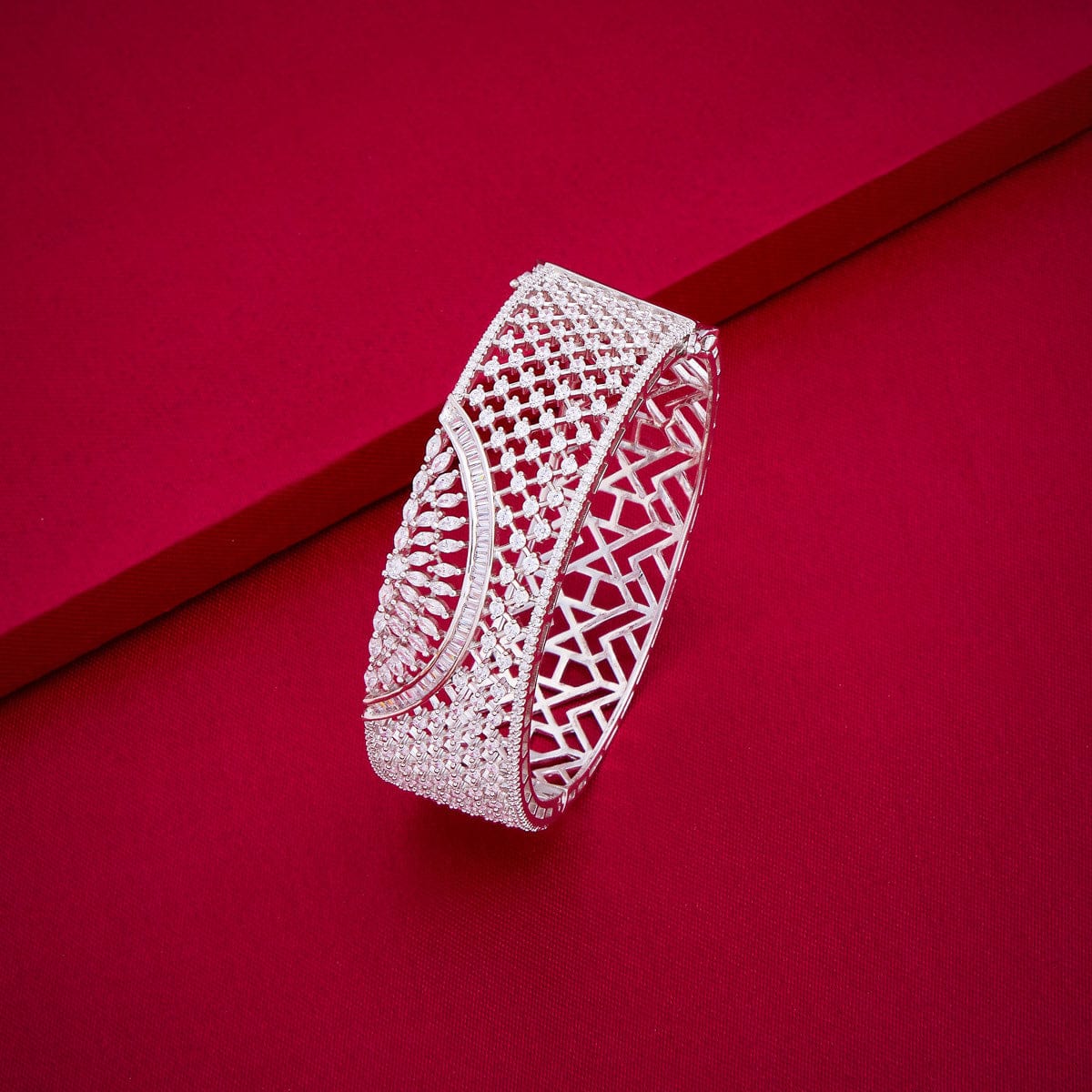 Zircon Kada Zircon Kada 187718