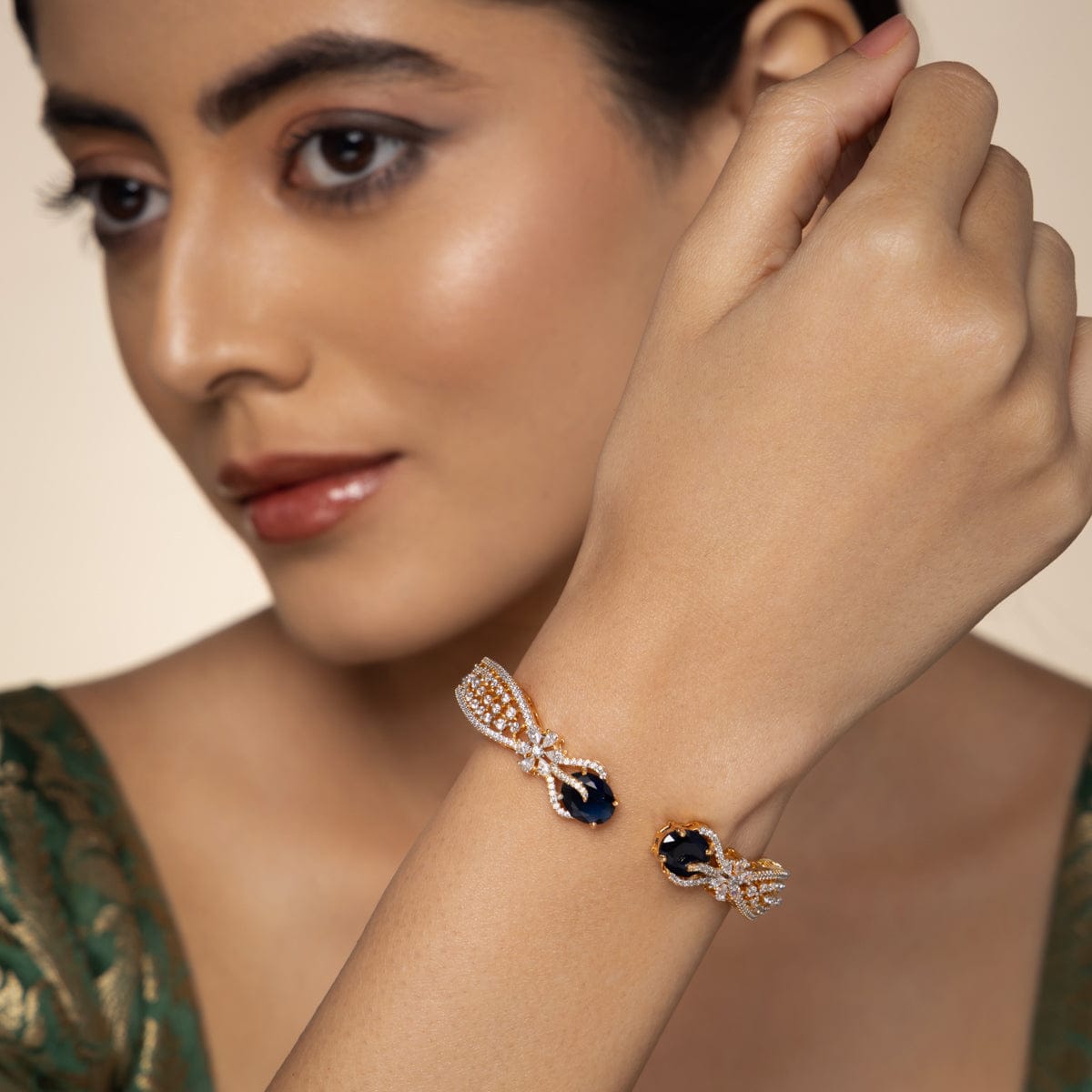 Zircon Kada Zircon Kada 190407