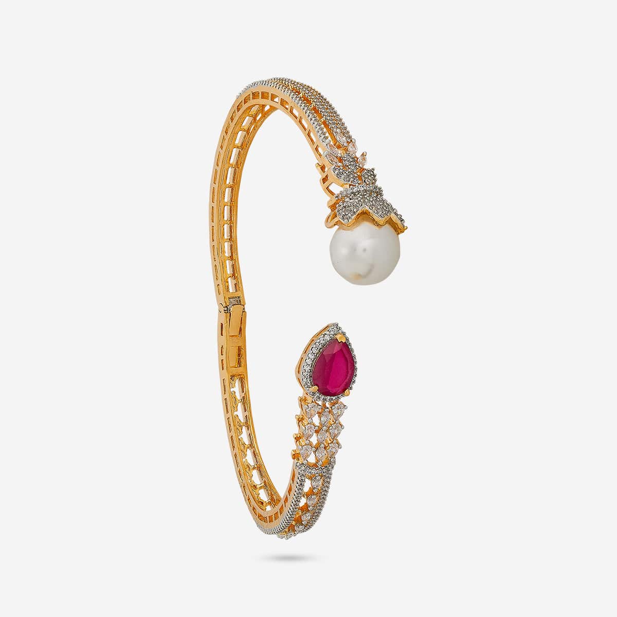 Zircon Kada Zircon Kada 190408