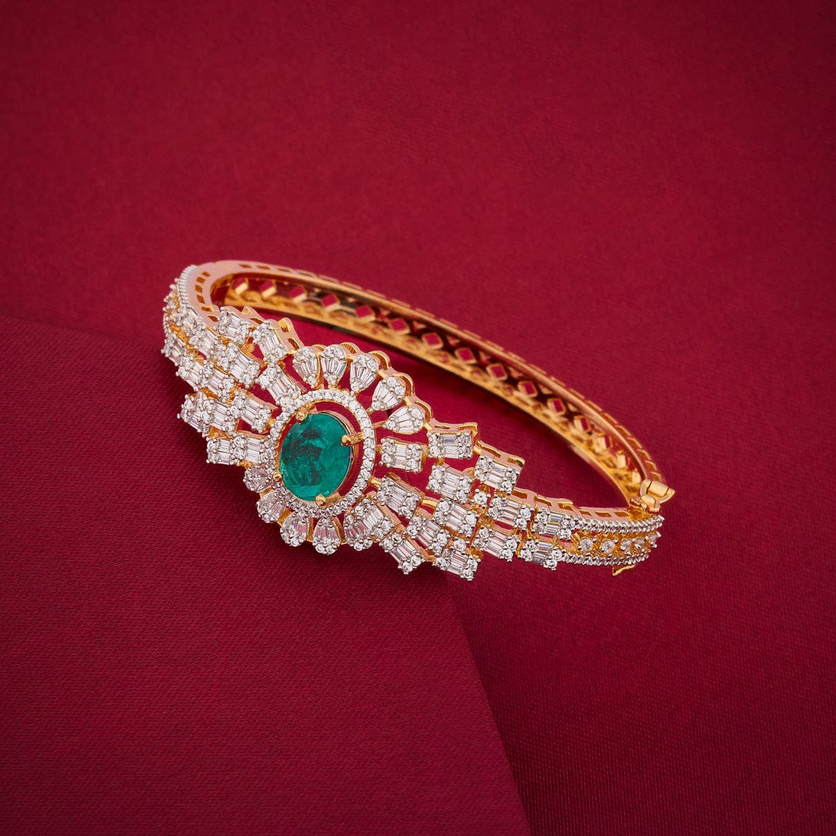 Zircon Kada Zircon Kada 190411