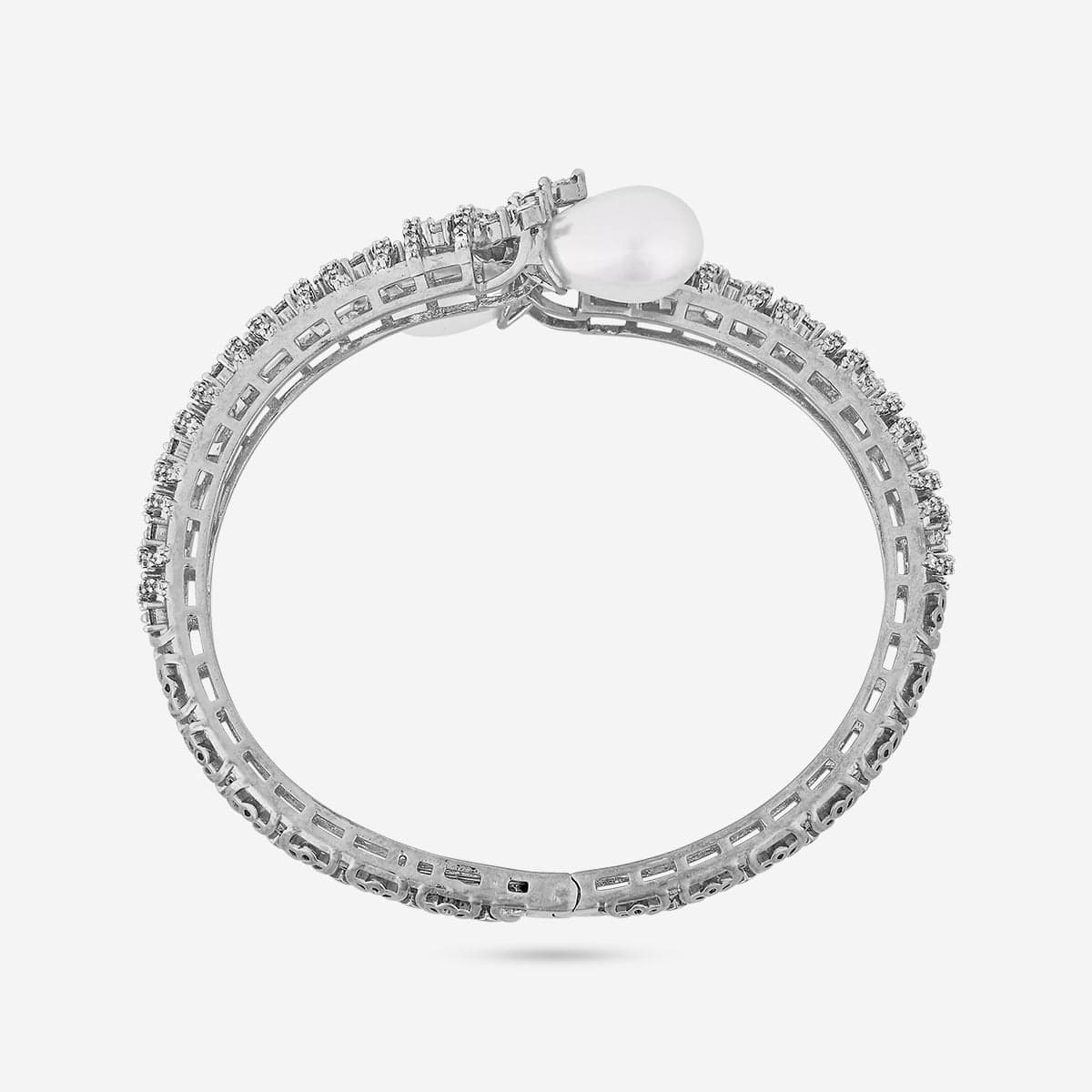 Zircon Kada Zircon Kada 190413