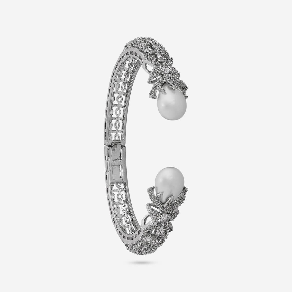 Zircon Kada Zircon Kada 190414