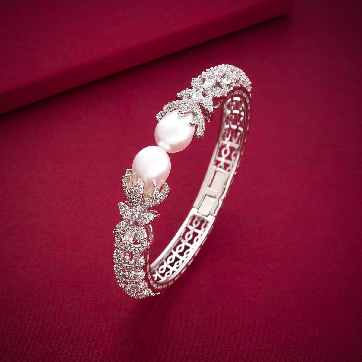 Zircon Kada Zircon Kada 190414