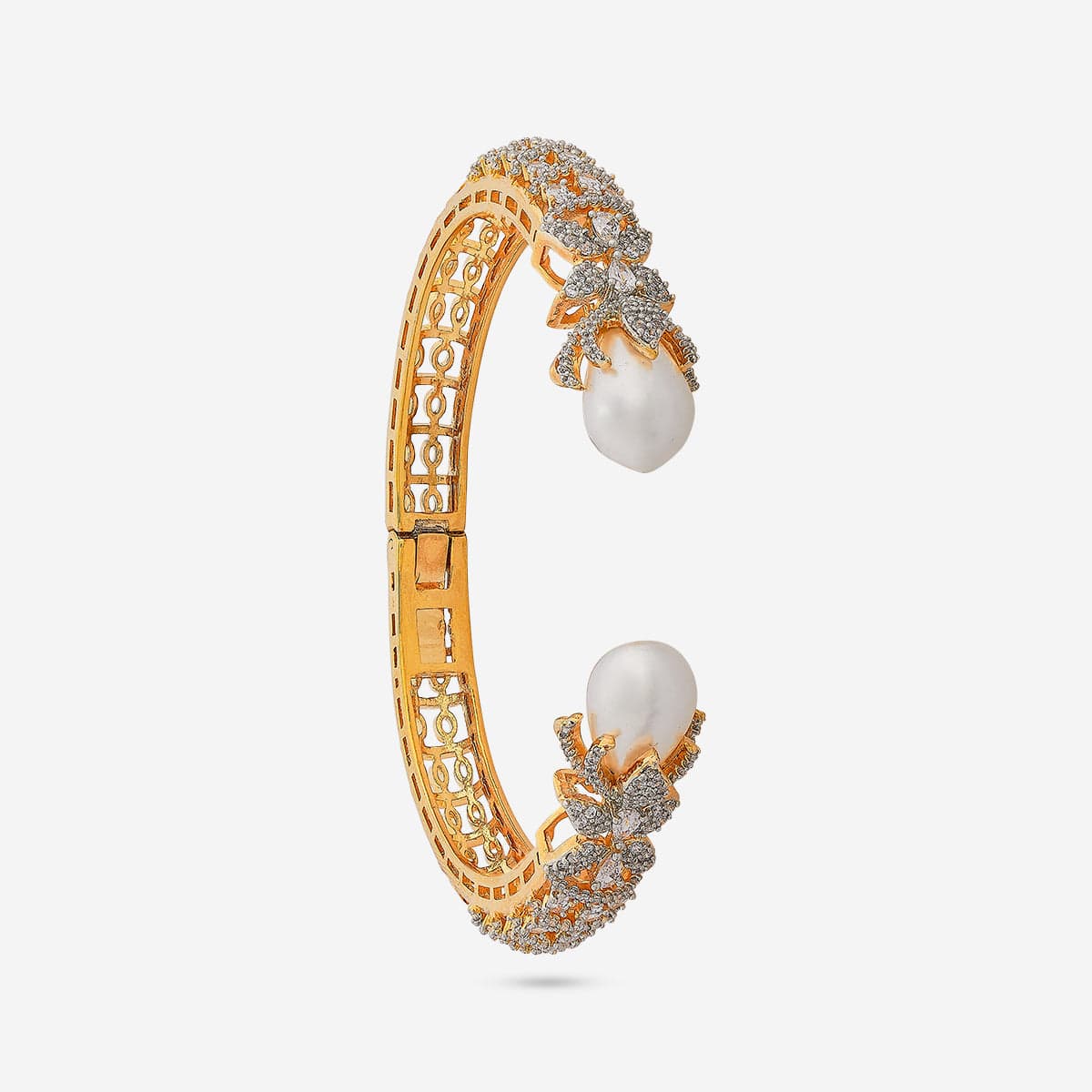 Zircon Kada Zircon Kada 190414