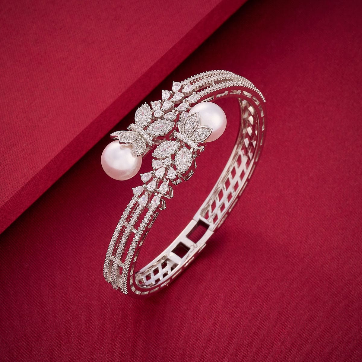 Zircon Kada Zircon Kada 190415