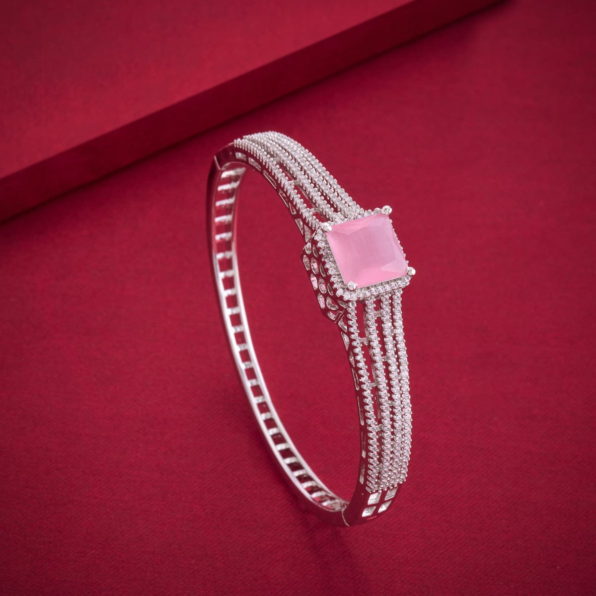 Zircon Kada Zircon Kada 190843