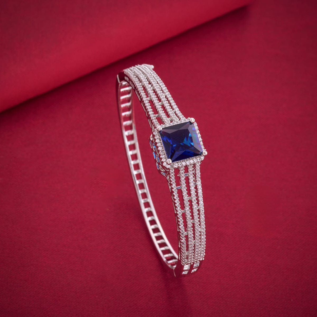 Zircon Kada Zircon Kada 190843