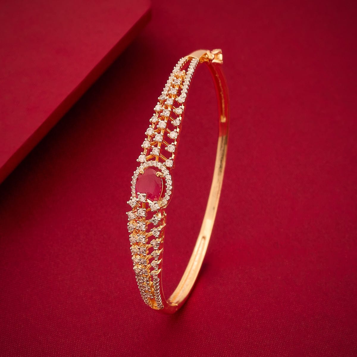 Zircon Kada Zircon Kada 190897