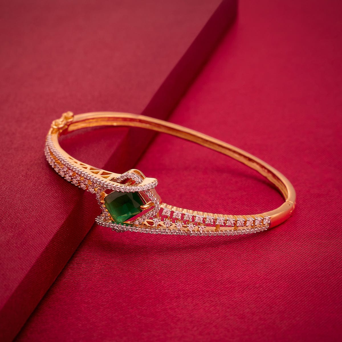 Zircon Kada Zircon Kada 190982