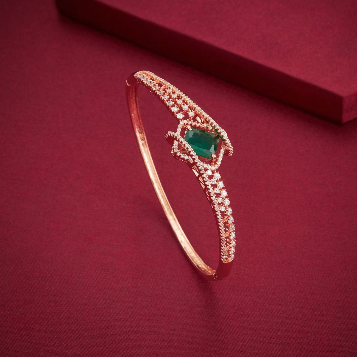 Zircon Kada Zircon Kada 190982