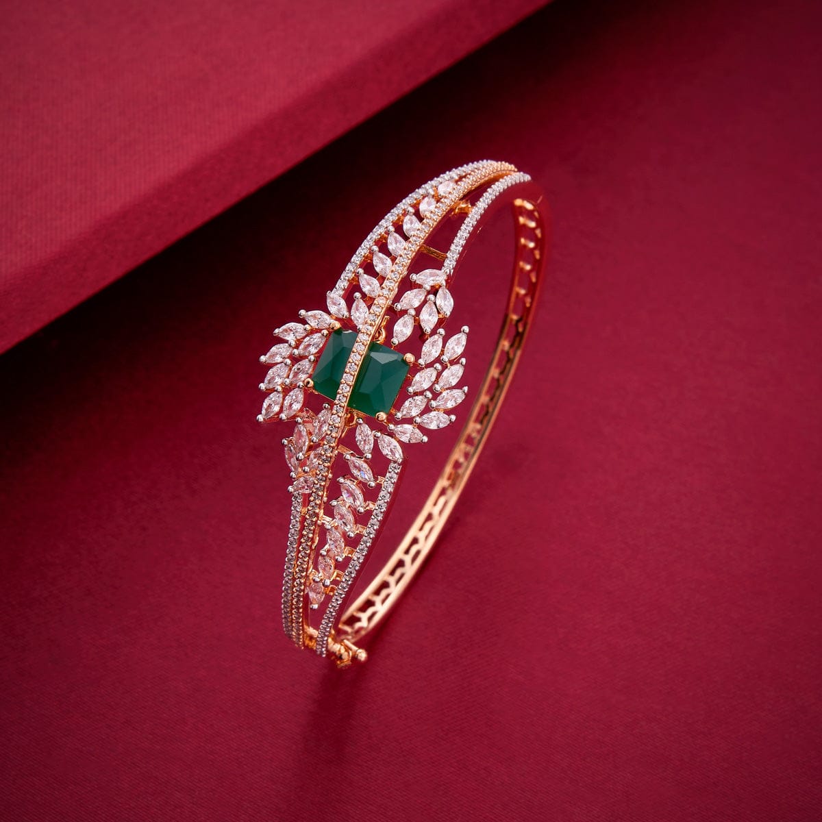 Zircon Kada Zircon Kada 191686