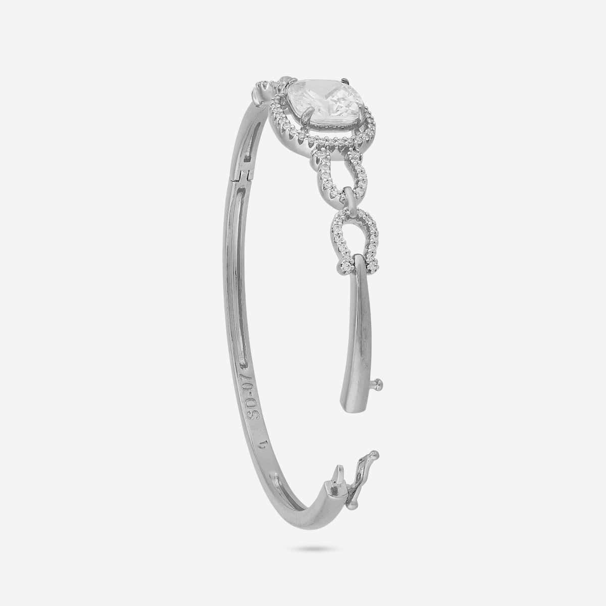 Zircon Kada Zircon Kada 191777