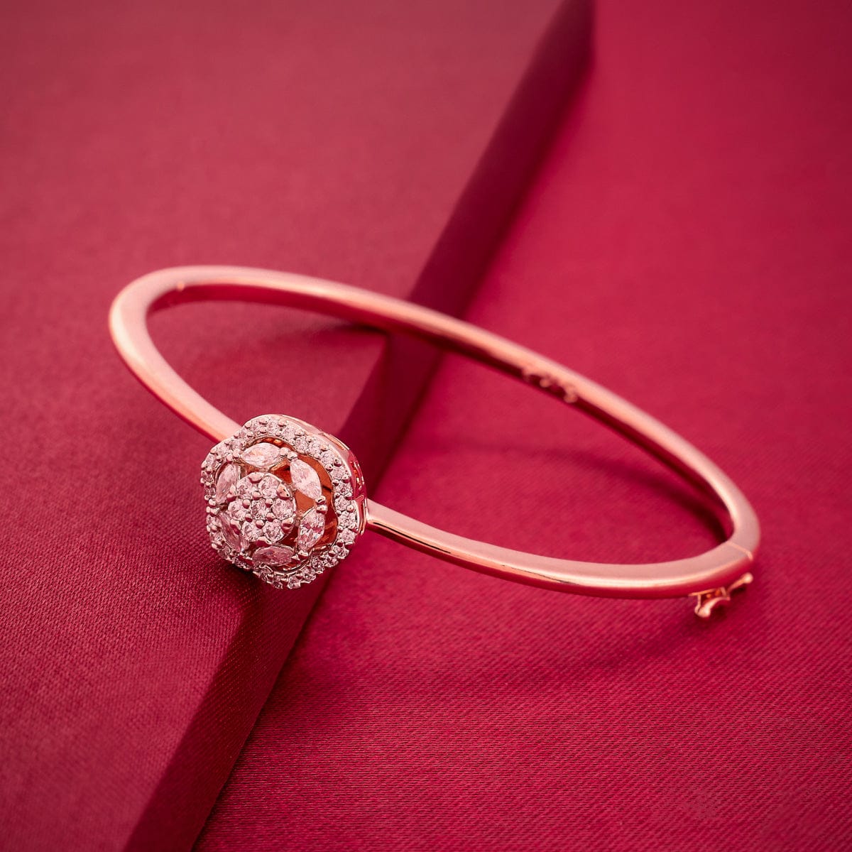 Zircon Kada Zircon Kada 191779