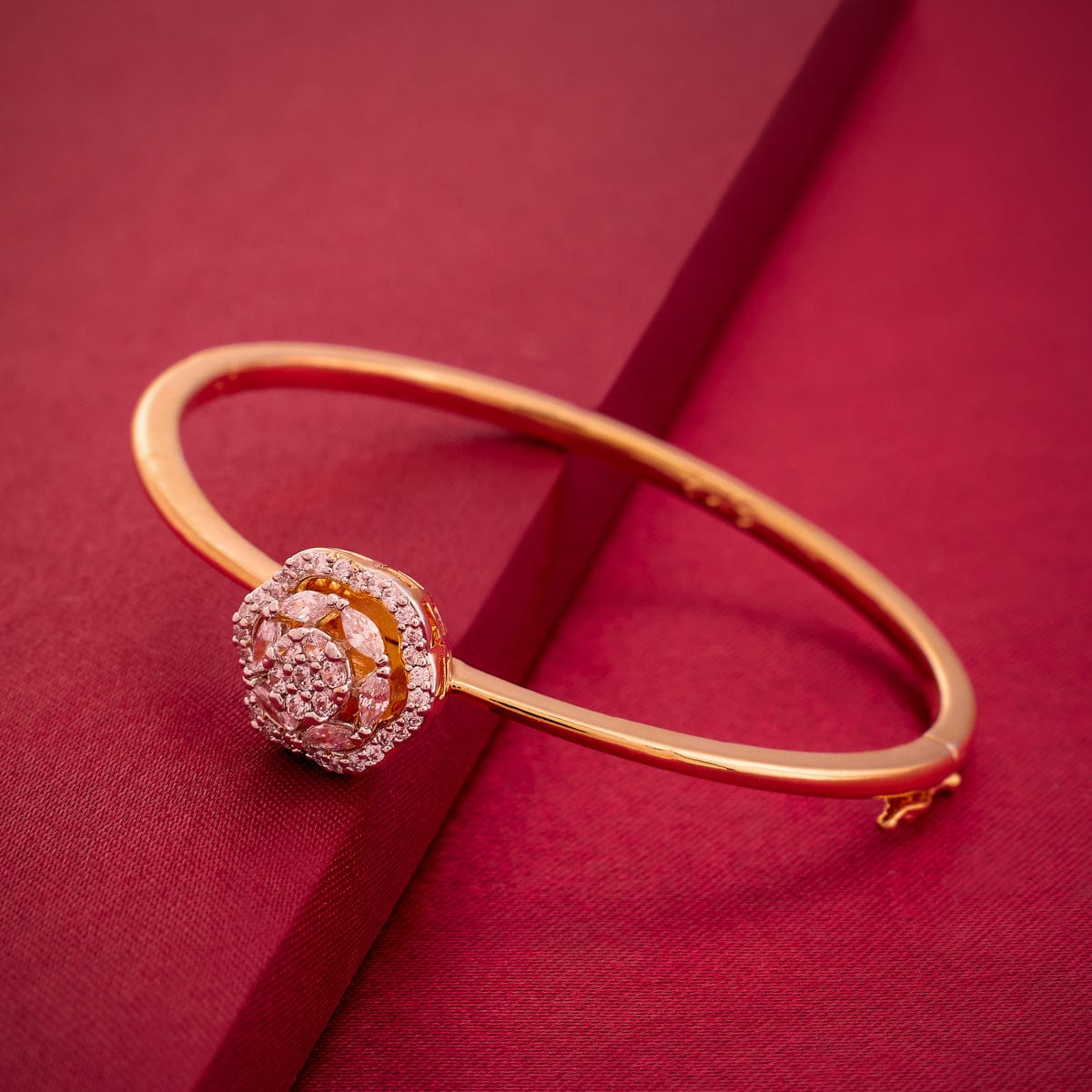 Zircon Kada Zircon Kada 191779