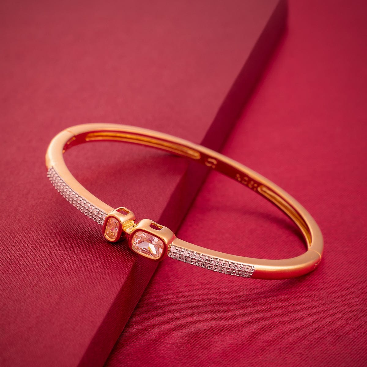 Zircon Kada Zircon Kada 191781