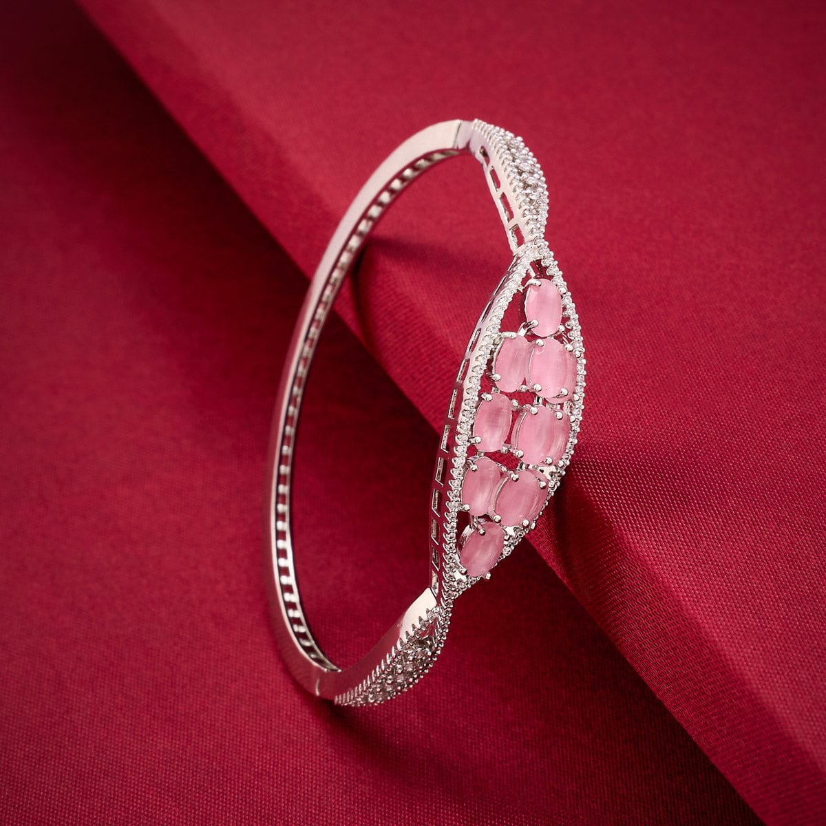 Zircon Kada Zircon Kada 192317