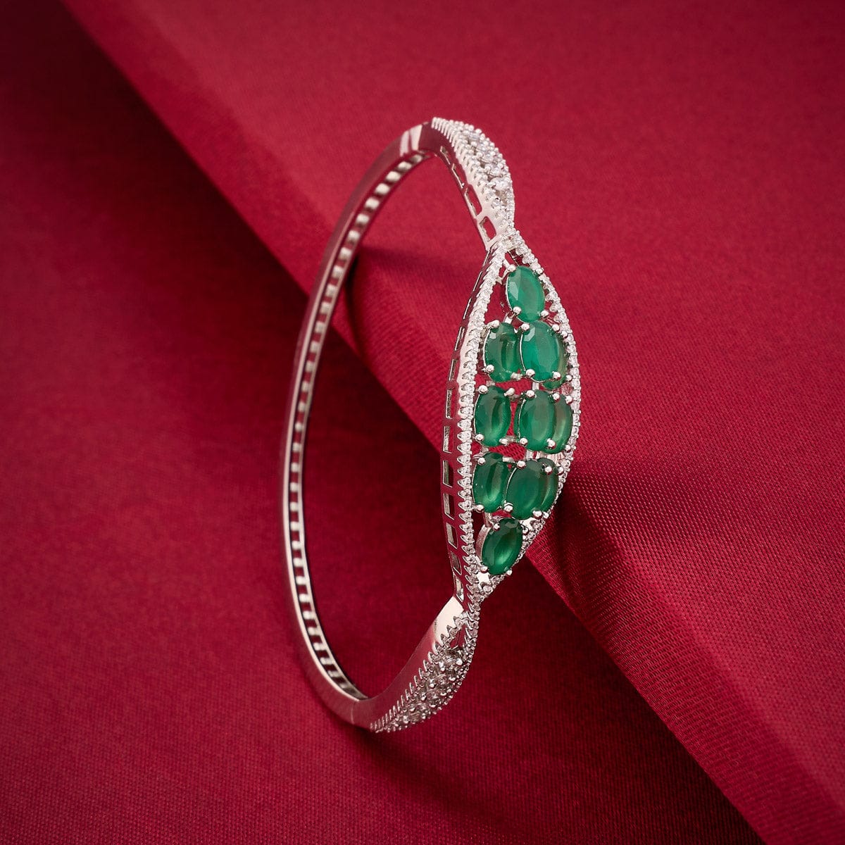 Zircon Kada Zircon Kada 192317