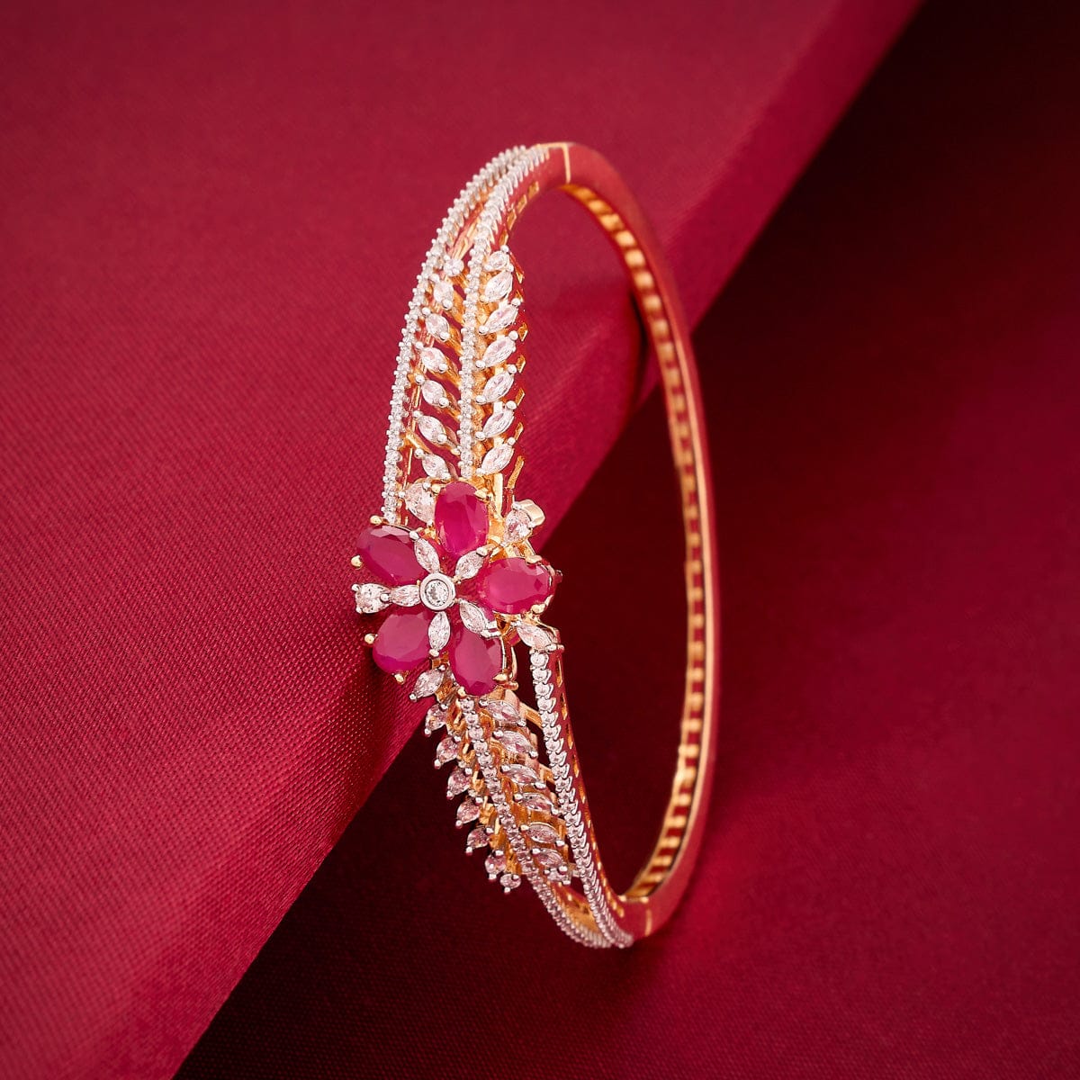 Zircon Kada Zircon Kada 192318