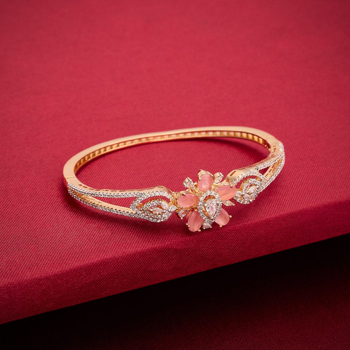 Zircon Kada Zircon Kada 192319