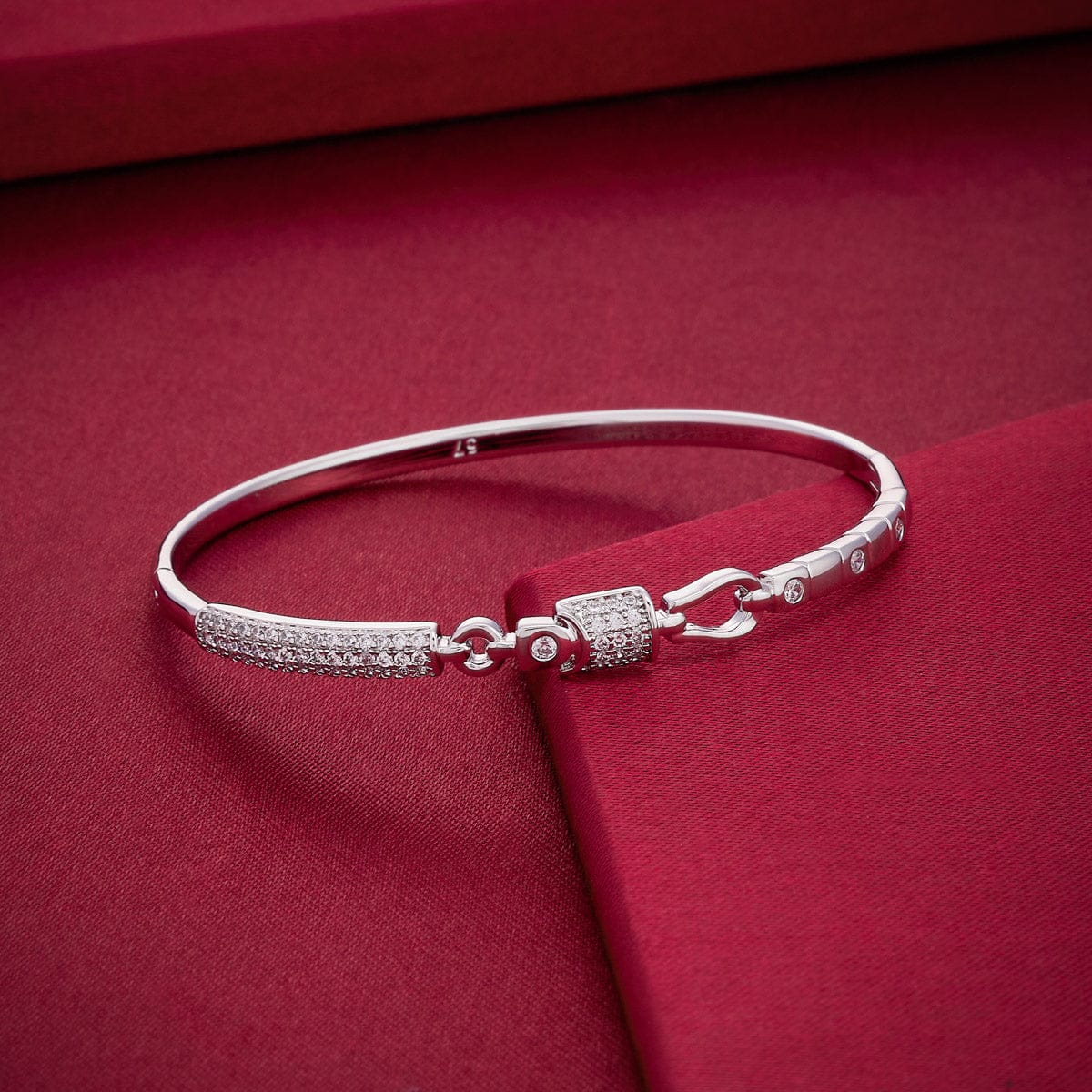 Zircon Kada Zircon Kada 192514