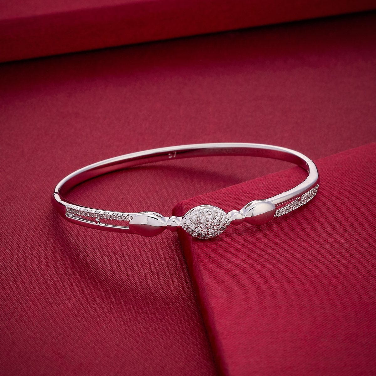 Zircon Kada Zircon Kada 192515