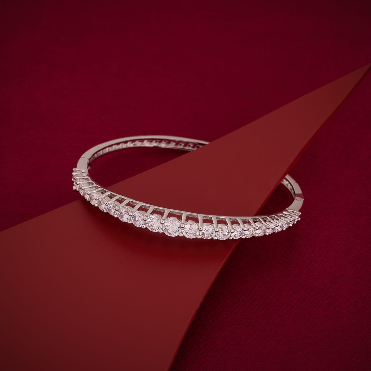 Zircon Kada Zircon Kada 194075