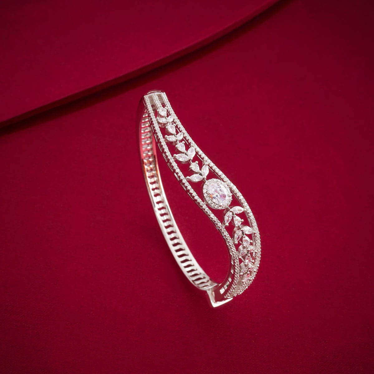 Zircon Kada Zircon Kada 194490