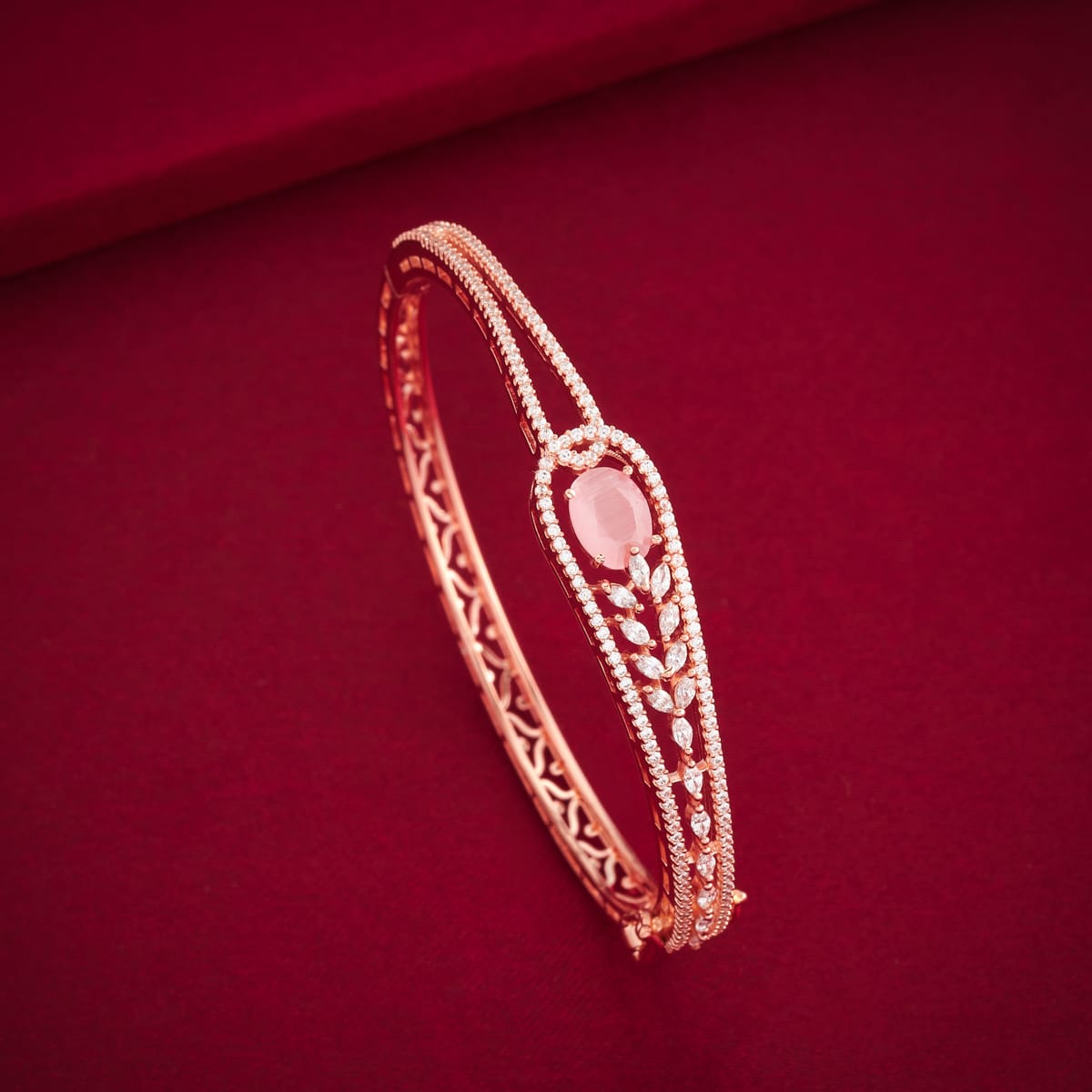Zircon Kada Zircon Kada 197117